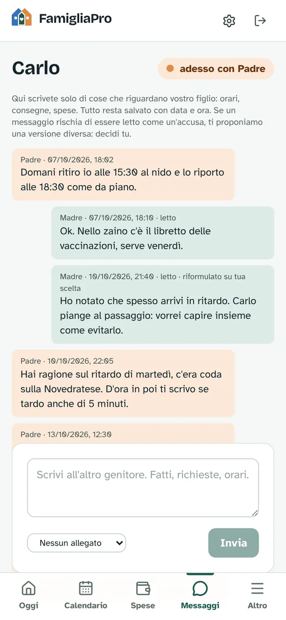 Schermata Messaggi: messaggi tra i genitori con data, ora e conferma di lettura